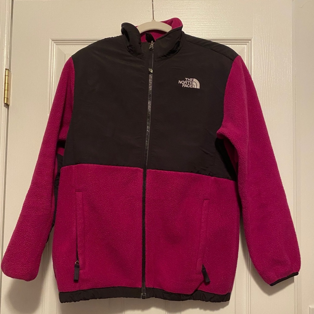 The North Face girl’s Denali Jacket